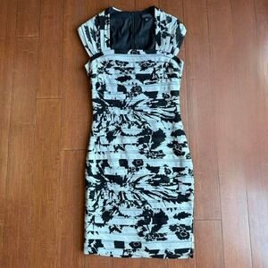 Adrianna Papell Gray and Black Bodycon‎